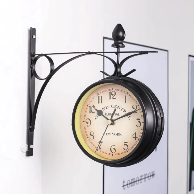 Horloge Murale Fer Double Face 22 cm — 2 Modèles