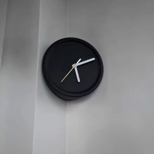 Horloge Murale Silencieuse 18 cm Coin de Mur — 32 modèles