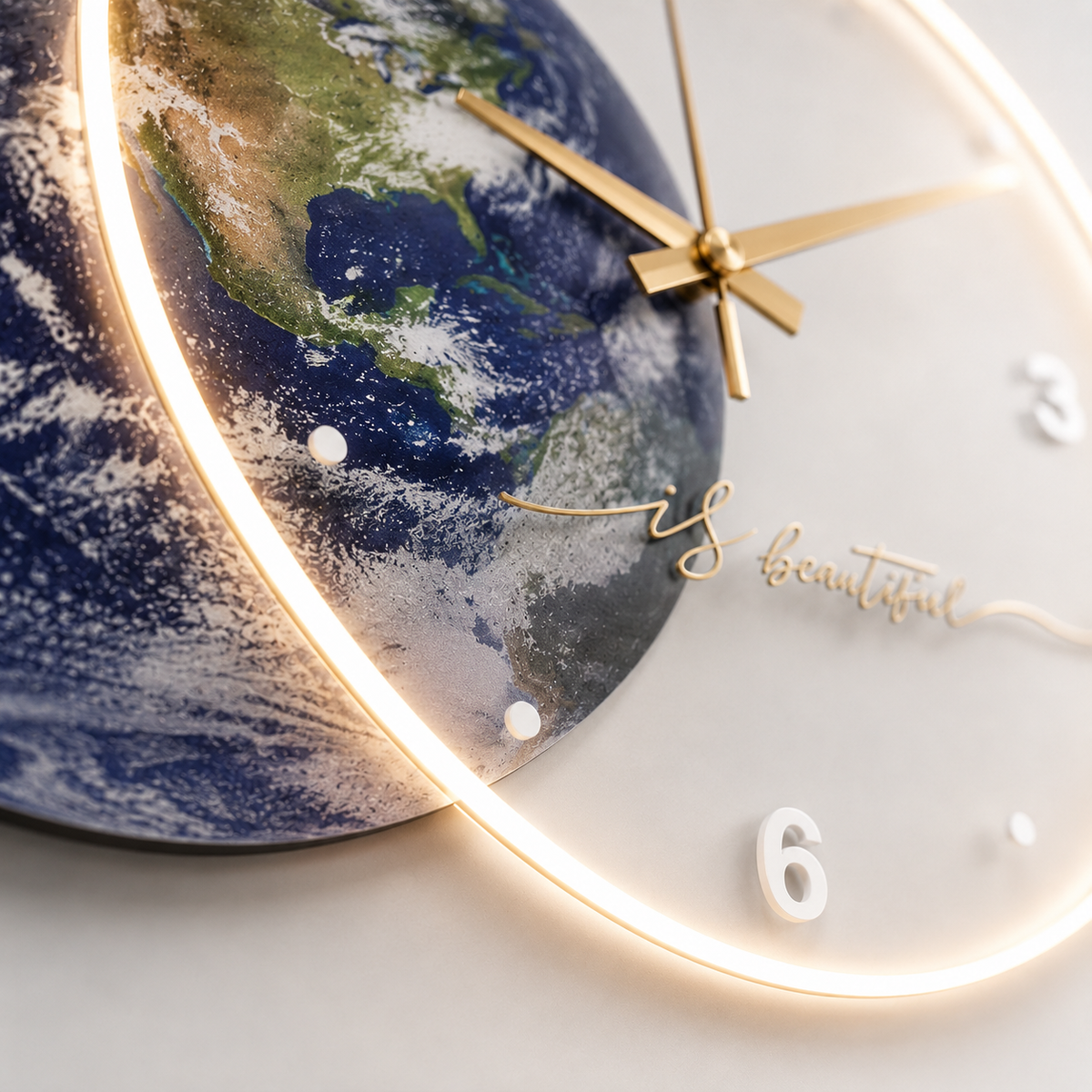 Horloge Murale Acrylique Motif Lune 50cm Mécanisme Silencieux LED ou Sans LED