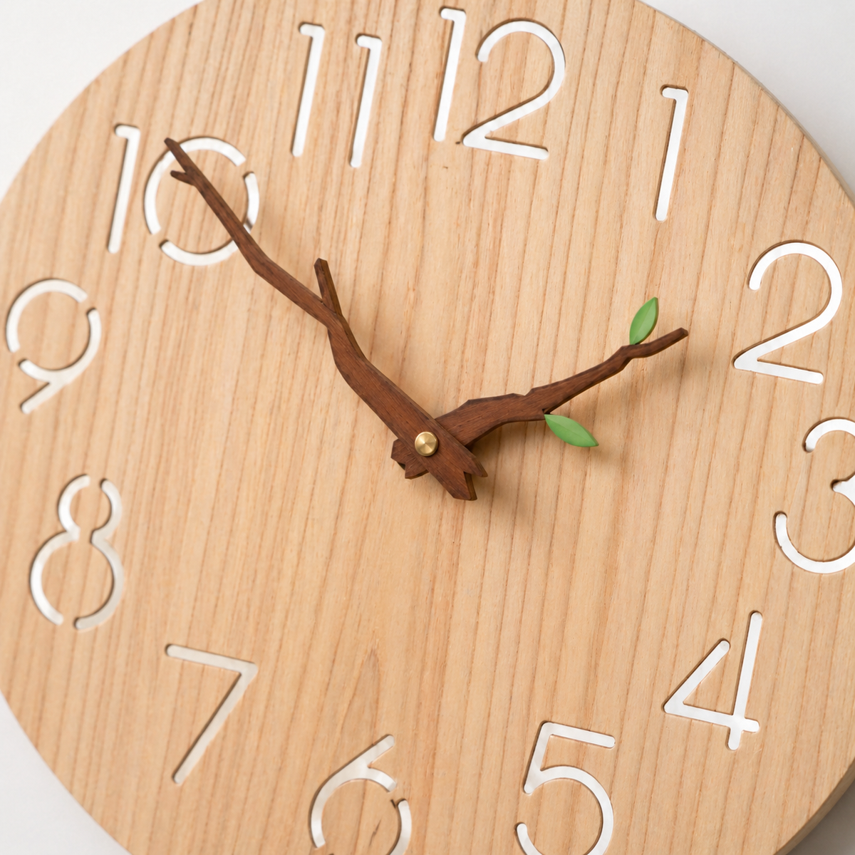 Horloge Murale Bois Originale 30 cm Silencieuse — Aiguilles Branche