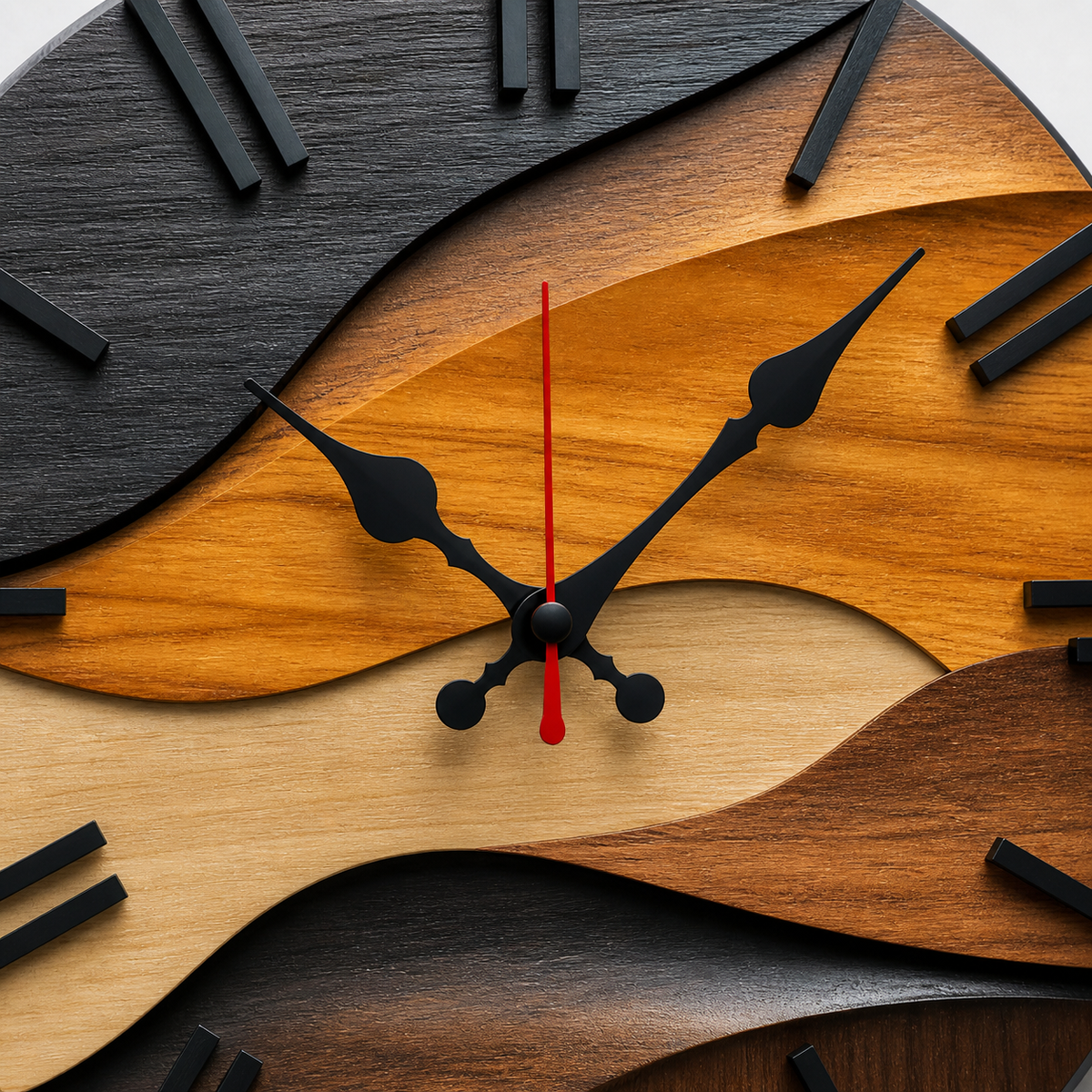 Horloge Murale Bois 25 cm Silencieuse Motif Vagues Bicolore