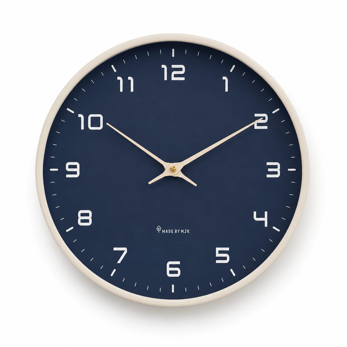 Horloge Murale Ronde Bois Nordique 30cm Mécanisme Silencieux 4 Modèles
